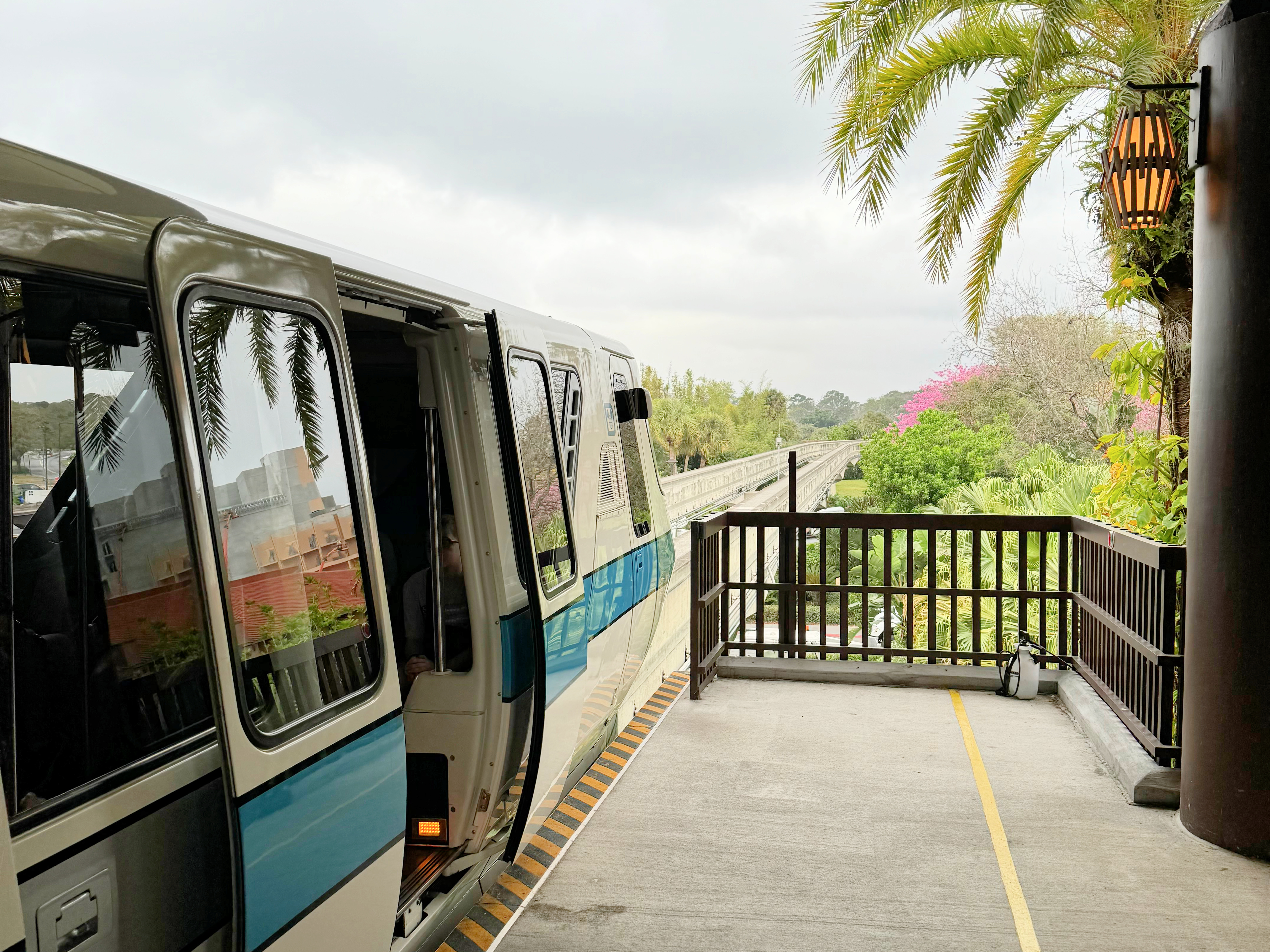 caravan sonnet